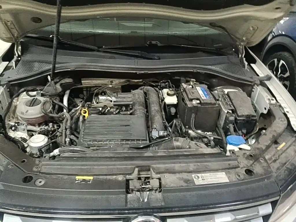 Volkswagen Tiguan L — миниатюра 16