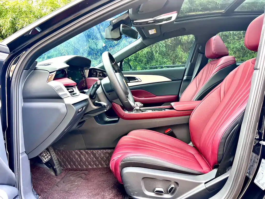 Hongqi Hongqi H5 — миниатюра 4