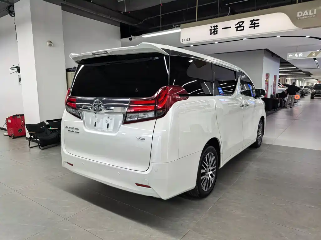 TOYOTA ELFA