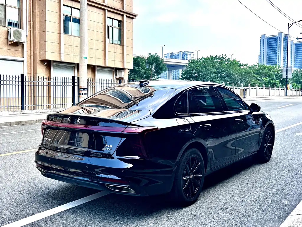 Hongqi Hongqi H5 — миниатюра 12