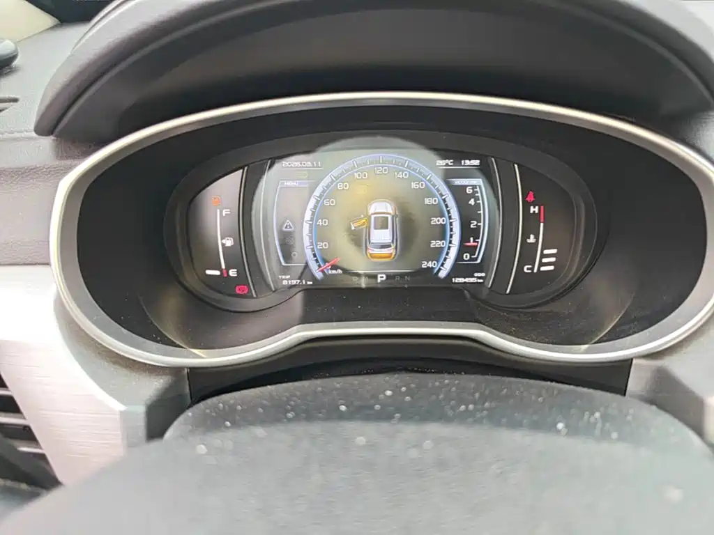 Geely Boyue — миниатюра 12
