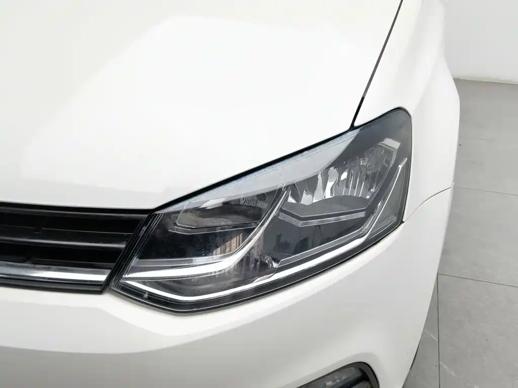 Volkswagen Polo — миниатюра 7