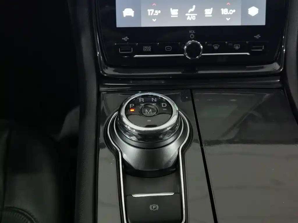 Ford Taurus — миниатюра 13