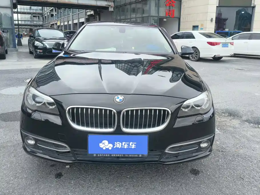 BMW 5 Series — миниатюра 2
