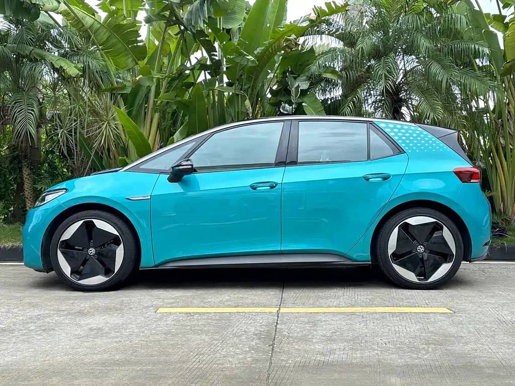 Volkswagen ID.3 — миниатюра 3
