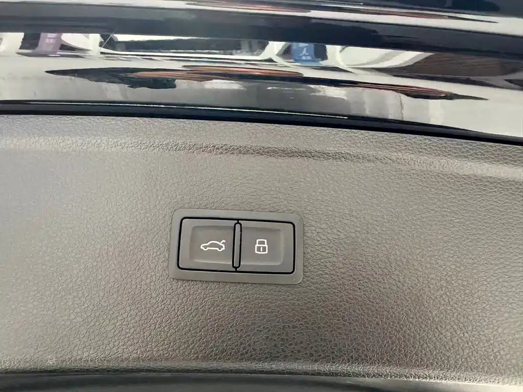 Audi Q5L — миниатюра 25