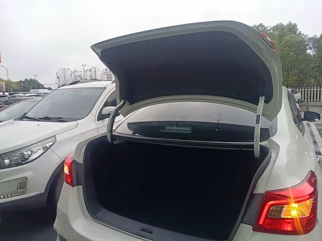 Nissan Sylphy — миниатюра 19