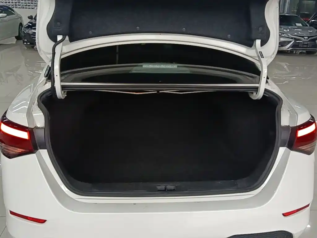 Nissan Sylphy — миниатюра 19