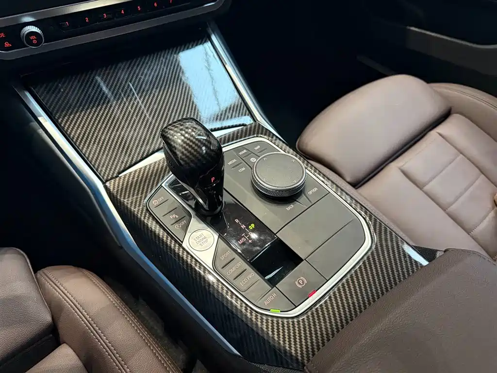 BMW 3 Series — миниатюра 8