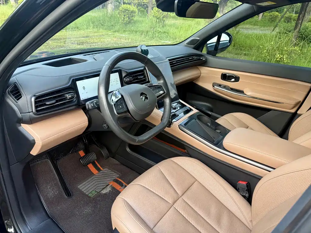 NIO ES8 — миниатюра 5