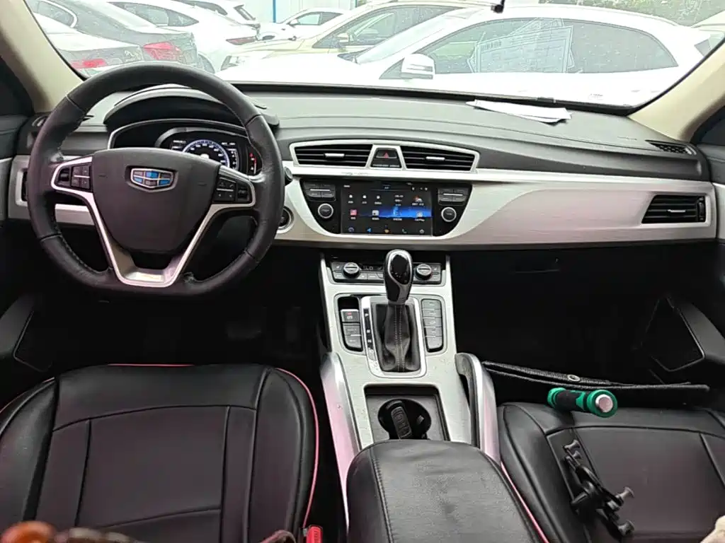 Geely Boyue — миниатюра 10