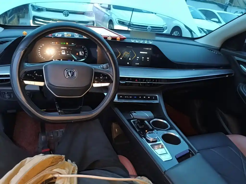 Changan Eado — миниатюра 10