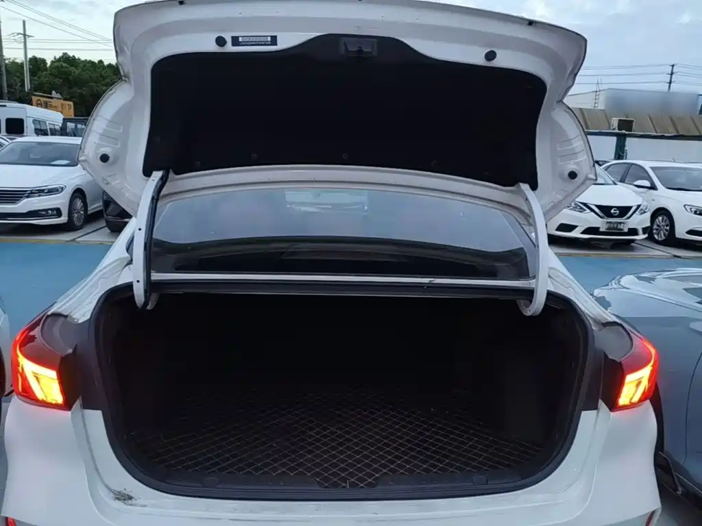 Changan Eado — миниатюра 19
