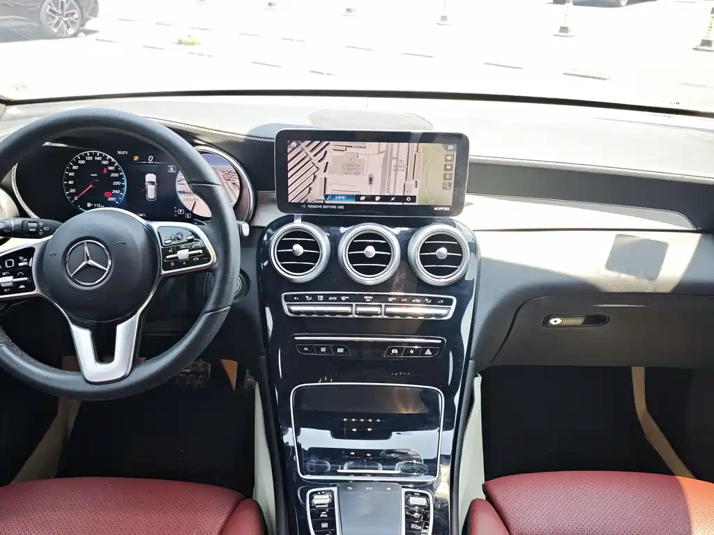 Mercedes-Benz GLC — миниатюра 8