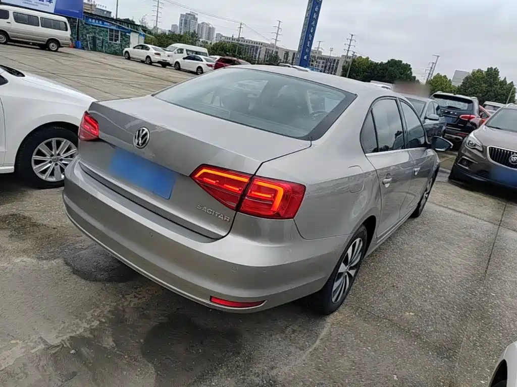Volkswagen Sagitar — миниатюра 7