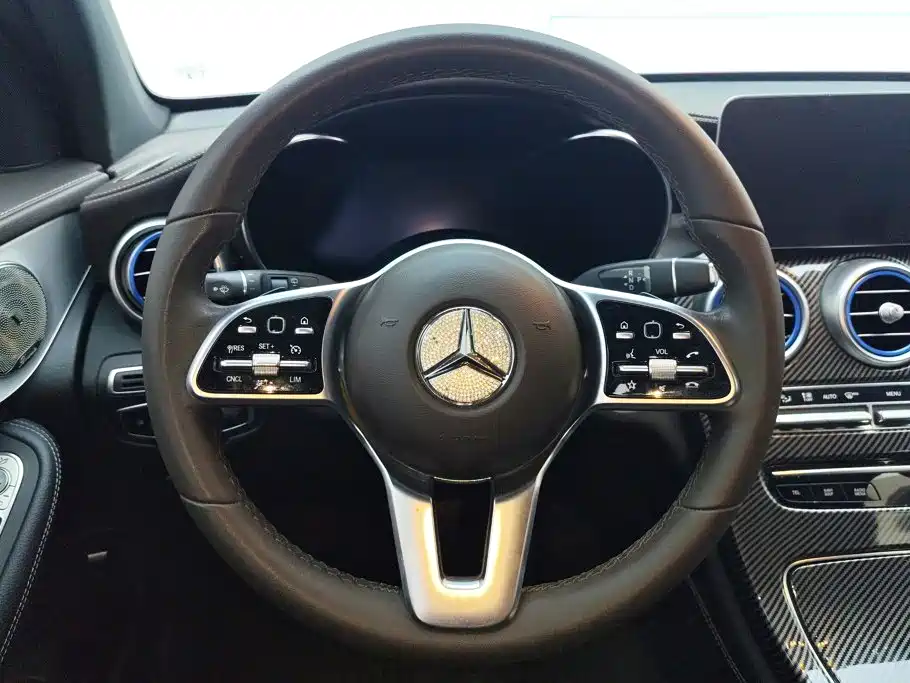 Mercedes-Benz GLC — миниатюра 15