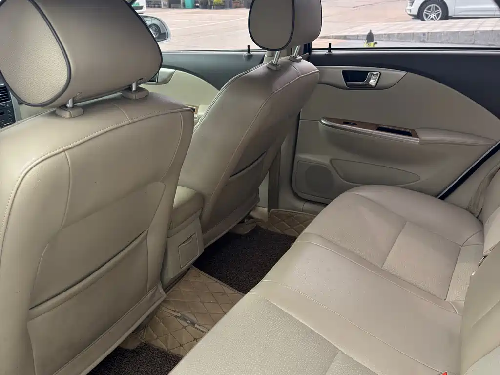 Buick Excelle — миниатюра 6