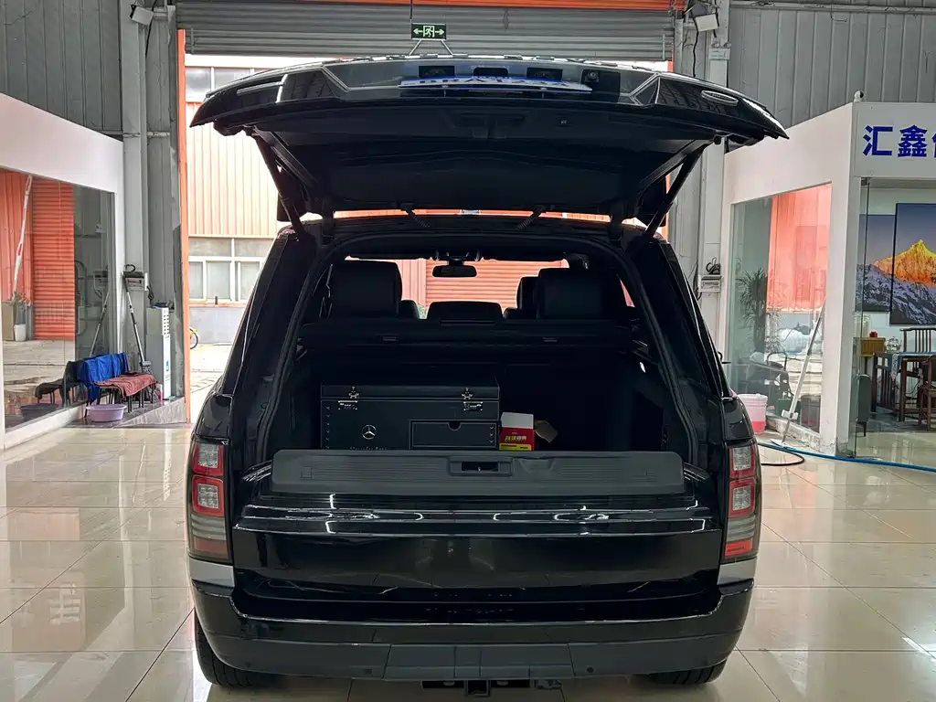 Land Rover Range Rover — миниатюра 14