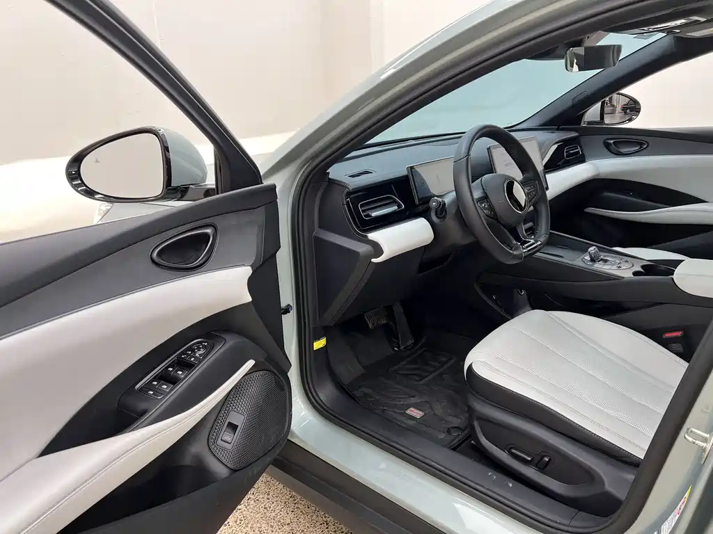 BYD SEAL 06 NEW ENERGY