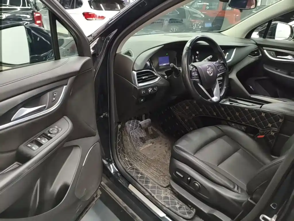 Buick Enclave — миниатюра 16
