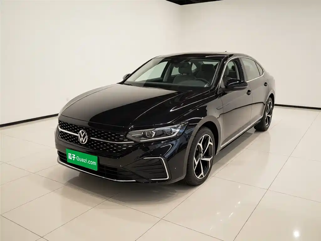 Volkswagen Passat 2024