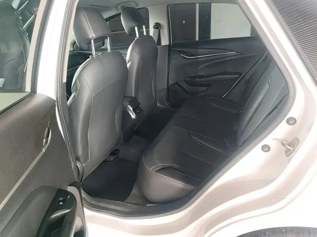 Buick Excelle — миниатюра 17
