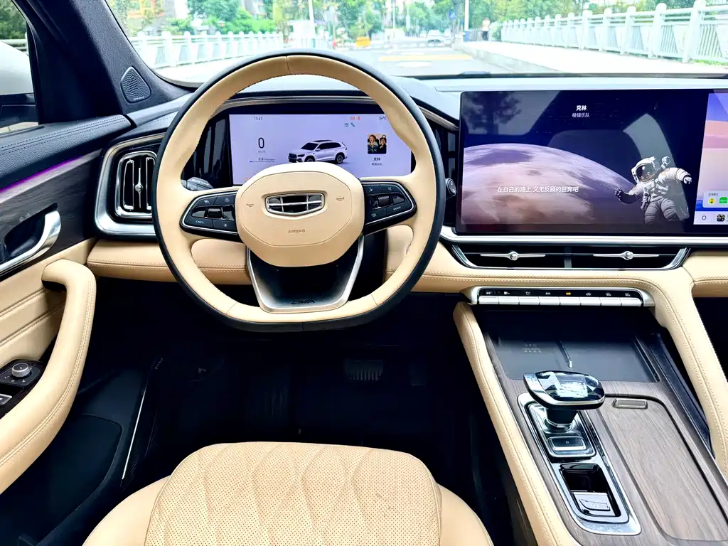 Geely Xingyue L — миниатюра 11