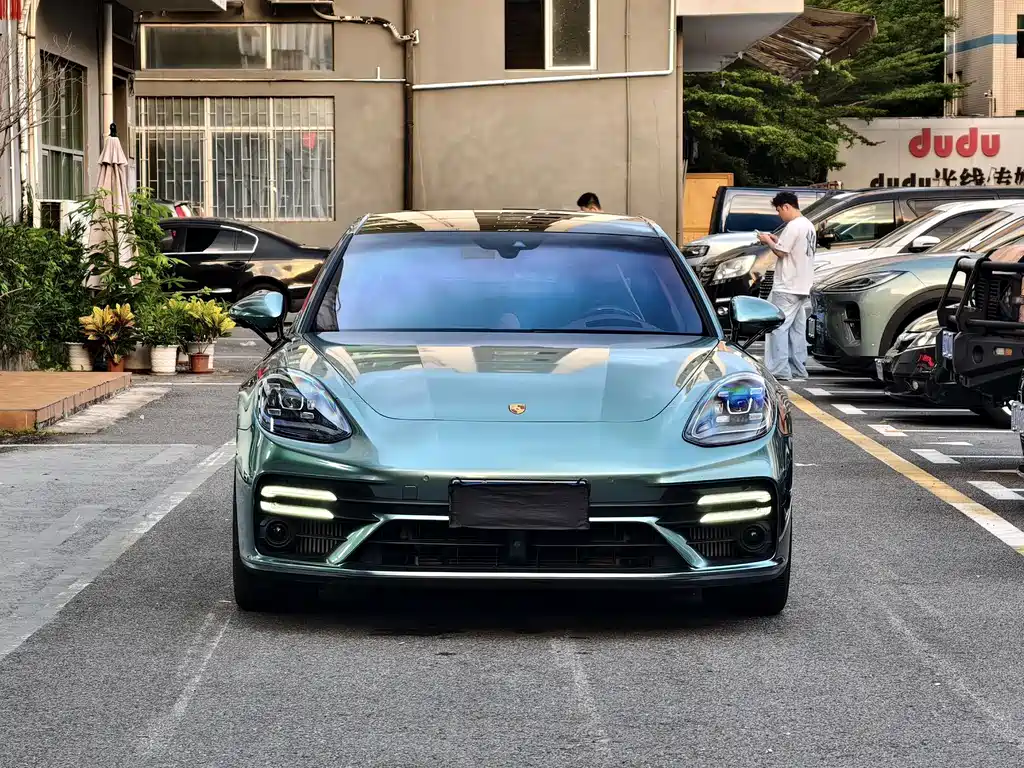Porsche Panamera — миниатюра 2