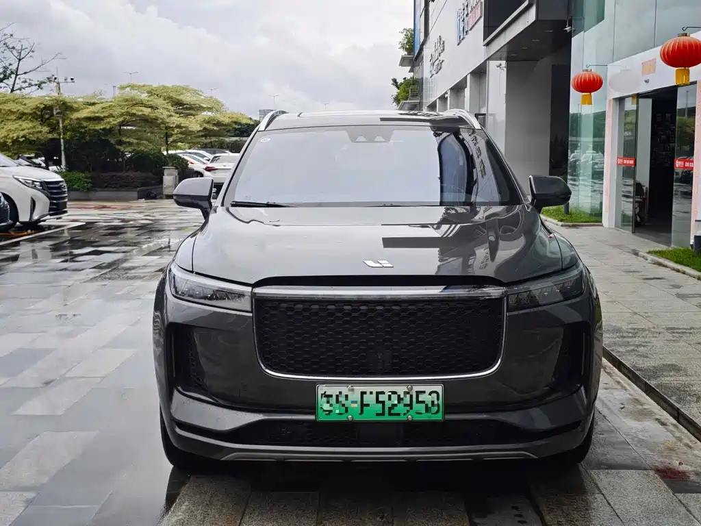 Li Auto ONE 2020 6 мест