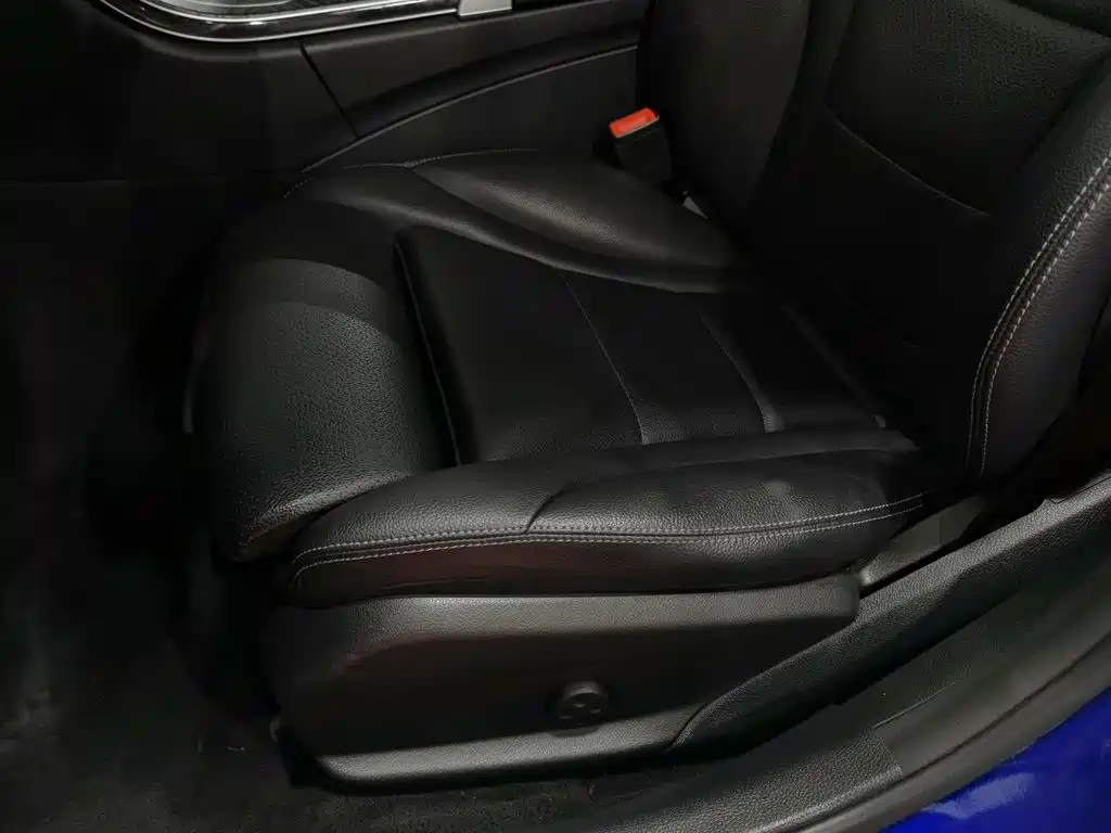 Mercedes-Benz C-Class — миниатюра 20