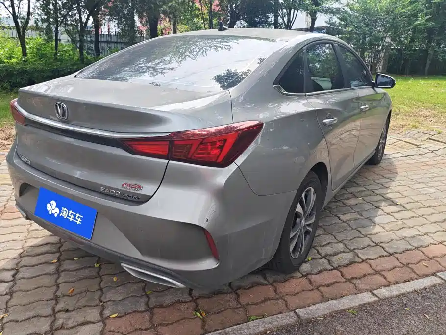 Changan Eado — миниатюра 3
