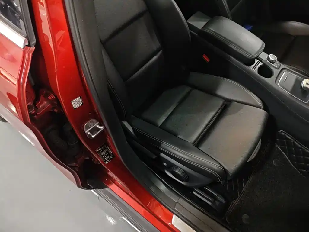 Mercedes-Benz GLA — миниатюра 25