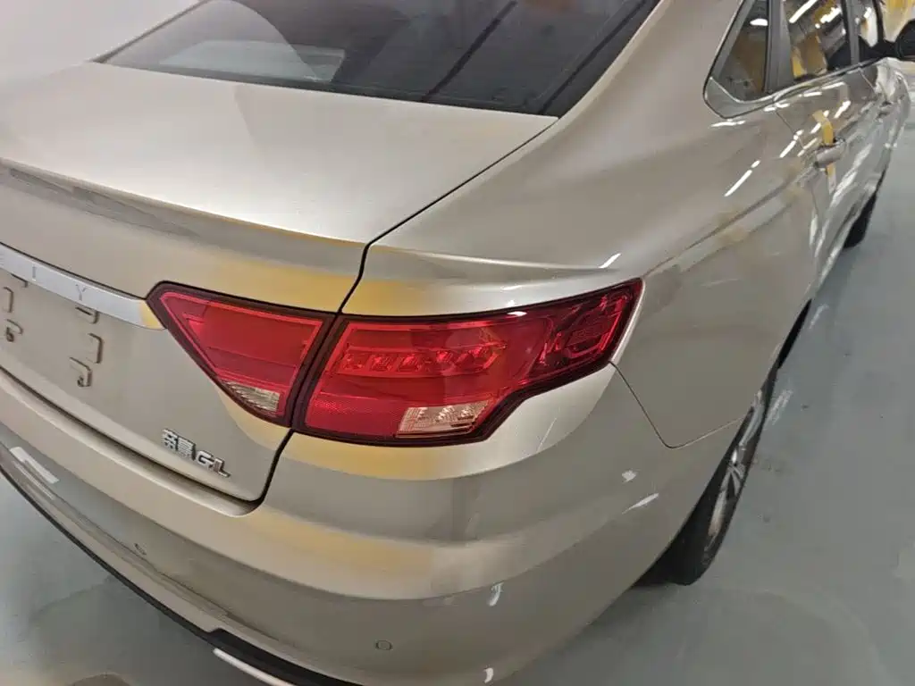 Geely Emgrand GL — миниатюра 8