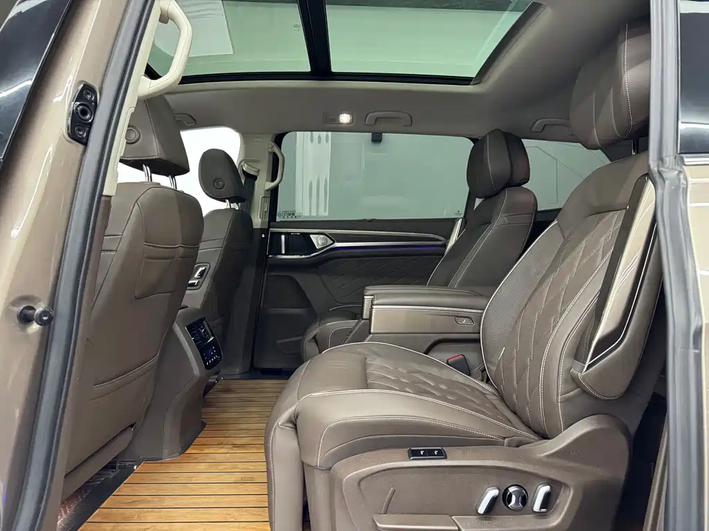 Volkswagen Viloran — миниатюра 5