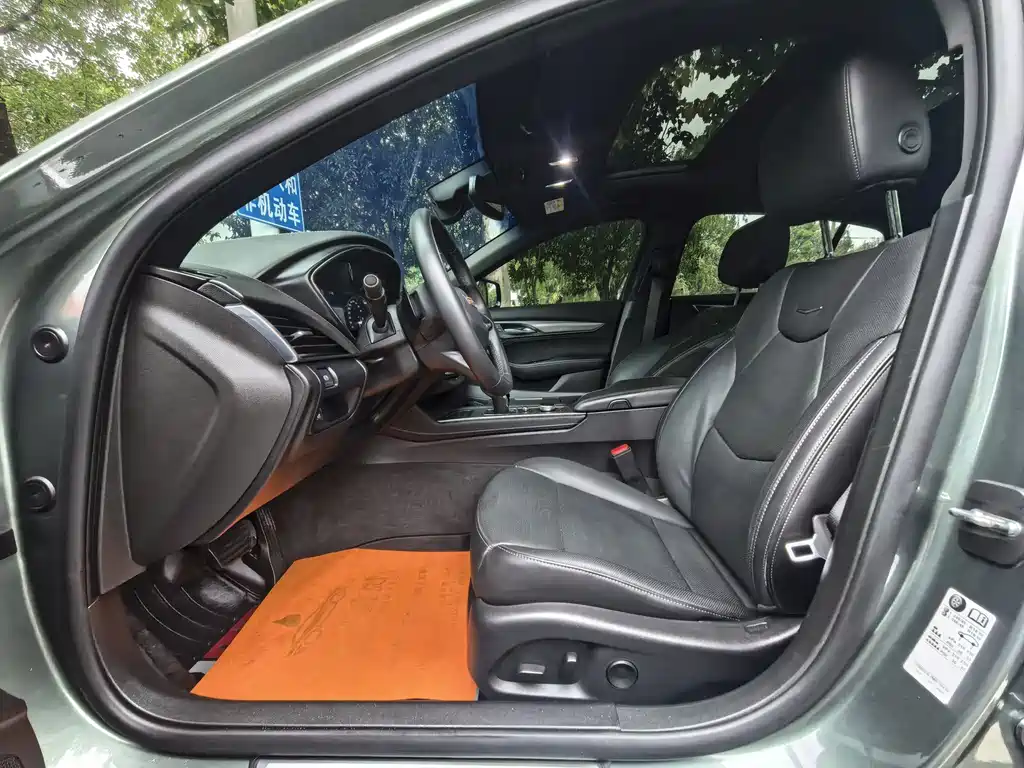 Cadillac CT5 — миниатюра 8