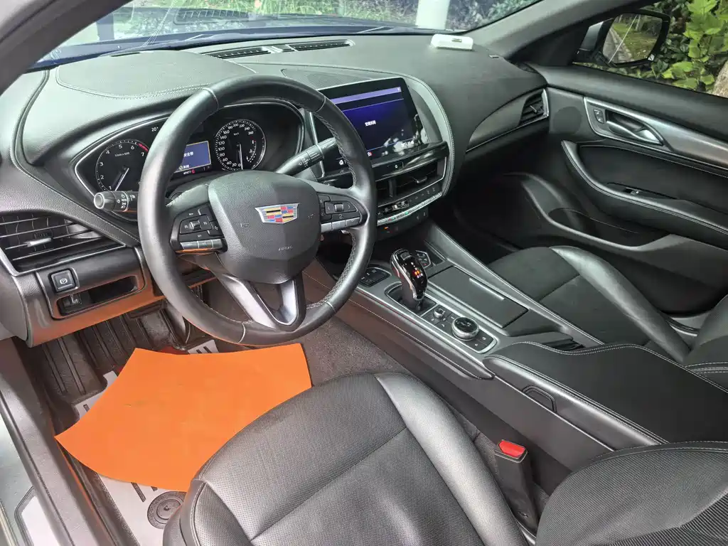 Cadillac CT5 — миниатюра 10