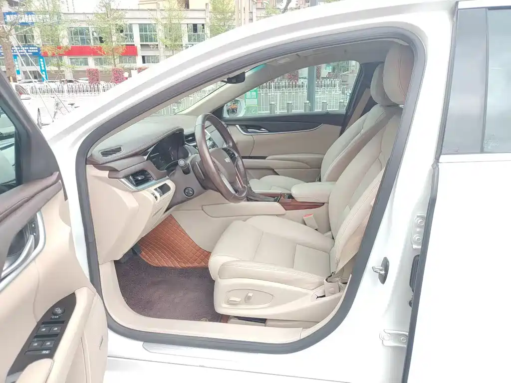Cadillac XTS — миниатюра 4