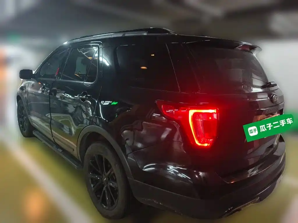 Ford Explorer (Import) — миниатюра 25