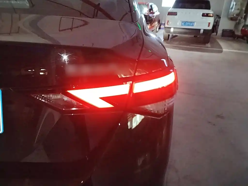 Nissan Sylphy — миниатюра 8