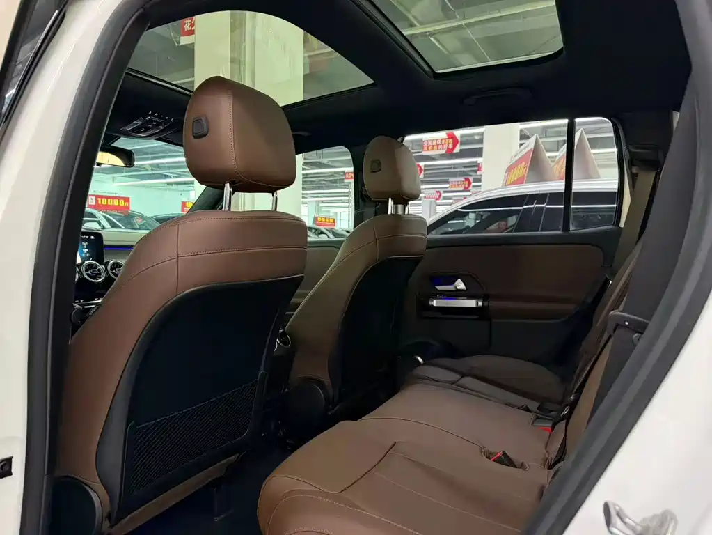 Mercedes-Benz GLB — миниатюра 4