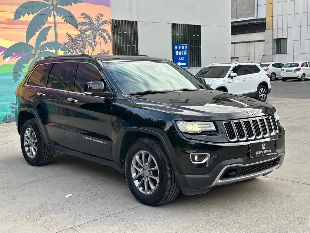 Jeep Grand Cherokee (Import) — миниатюра 3