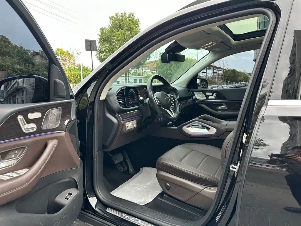Mercedes-Benz GLE (Import) — миниатюра 5