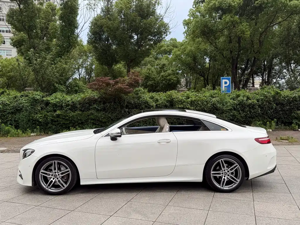 Mercedes-Benz E-Class (Import) — миниатюра 17