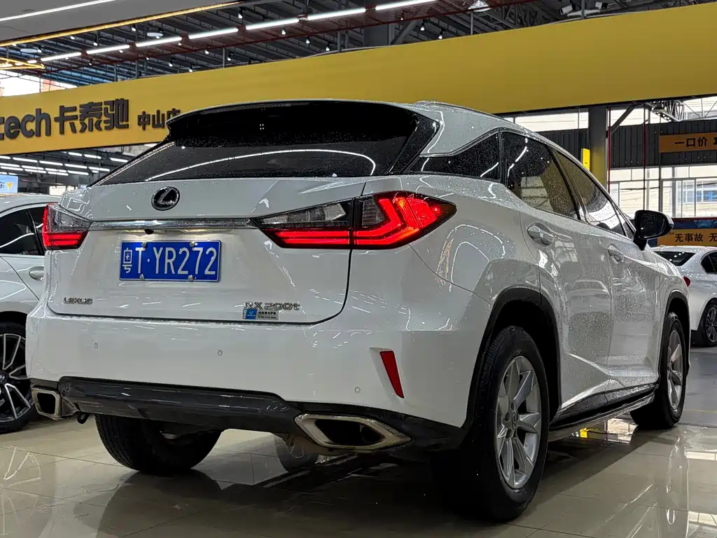 Lexus RX — миниатюра 9