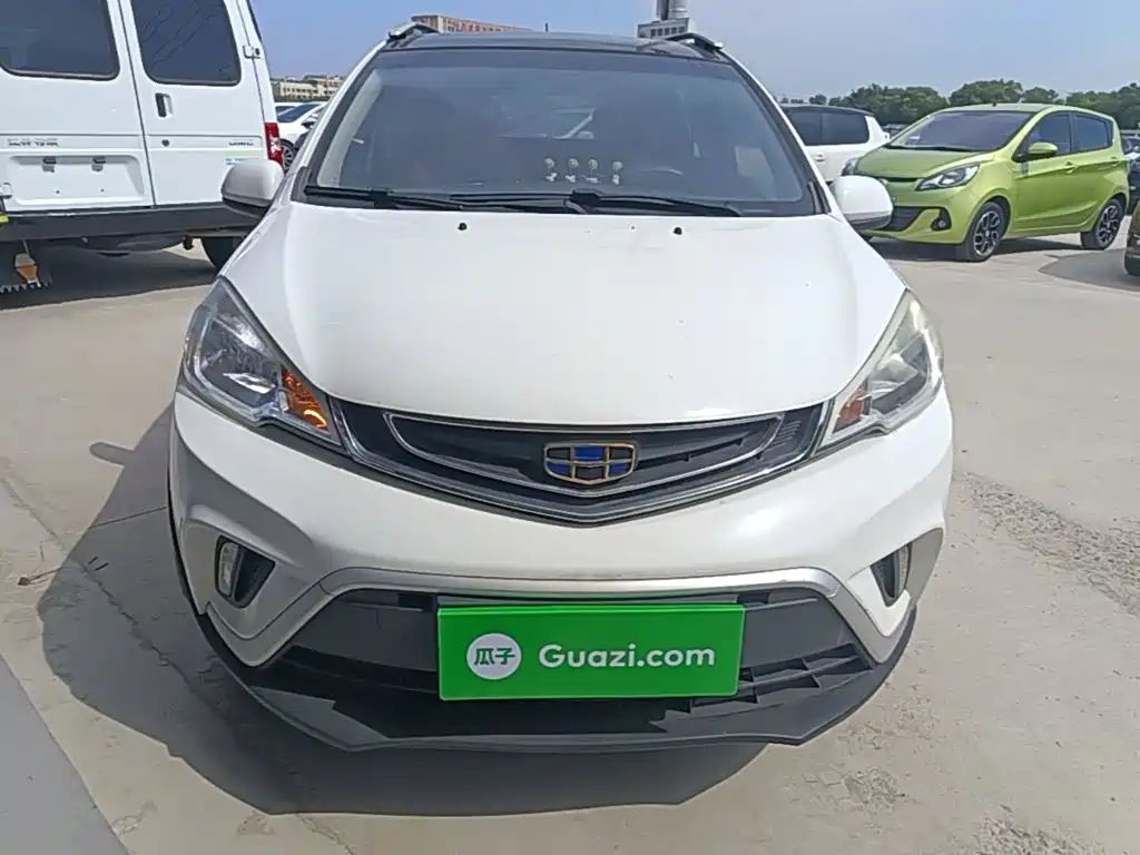 Geely Vision X1 — миниатюра 3