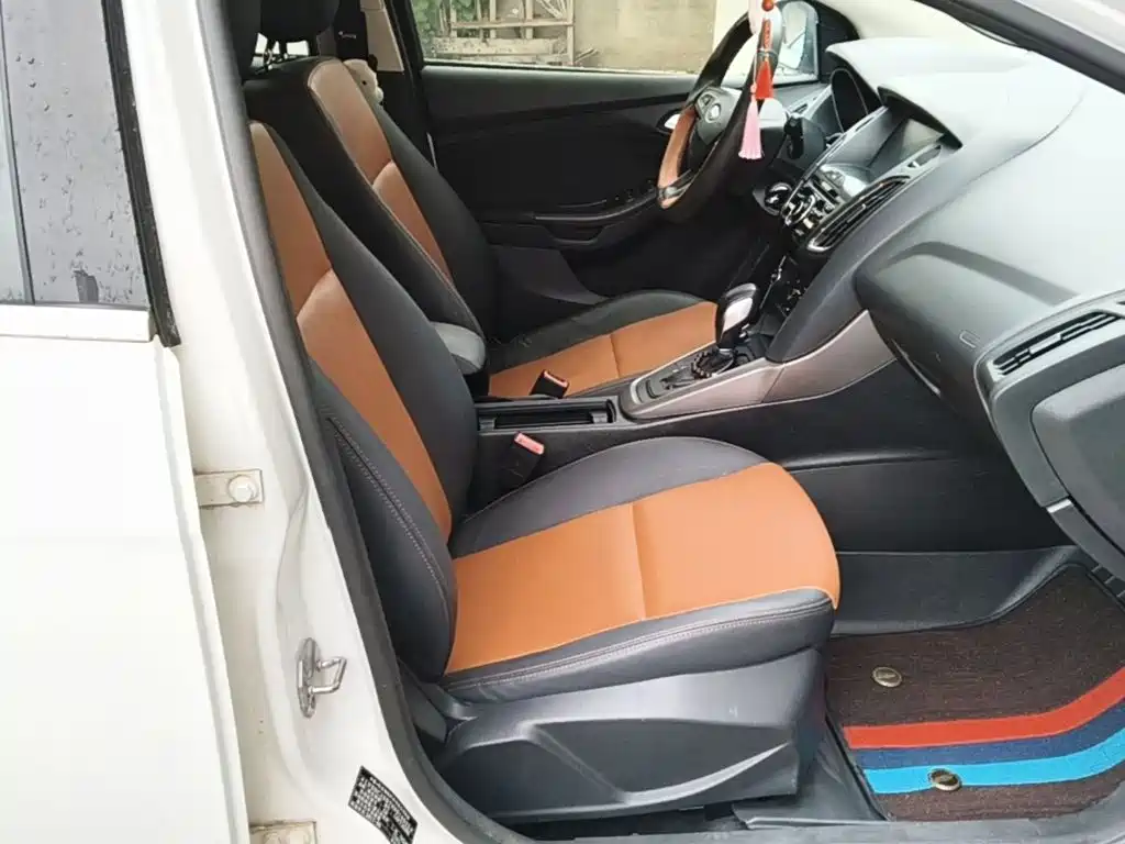 Ford Focus — миниатюра 25