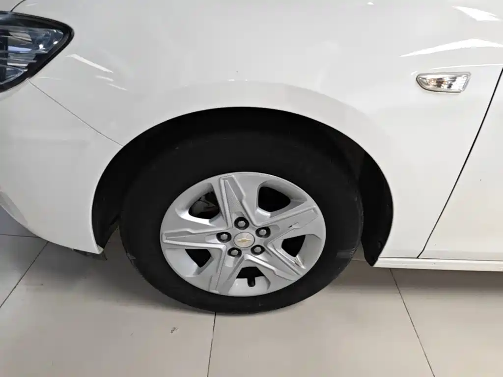 Chevrolet Cavalier — миниатюра 23