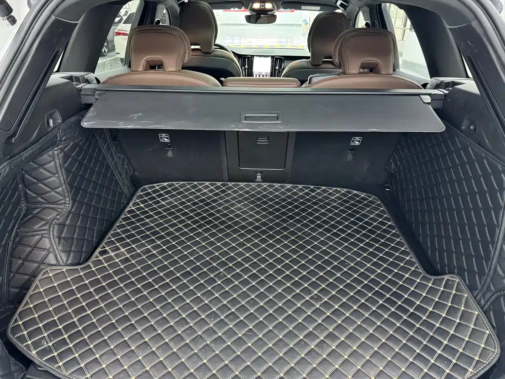 Volvo XC60 — миниатюра 10