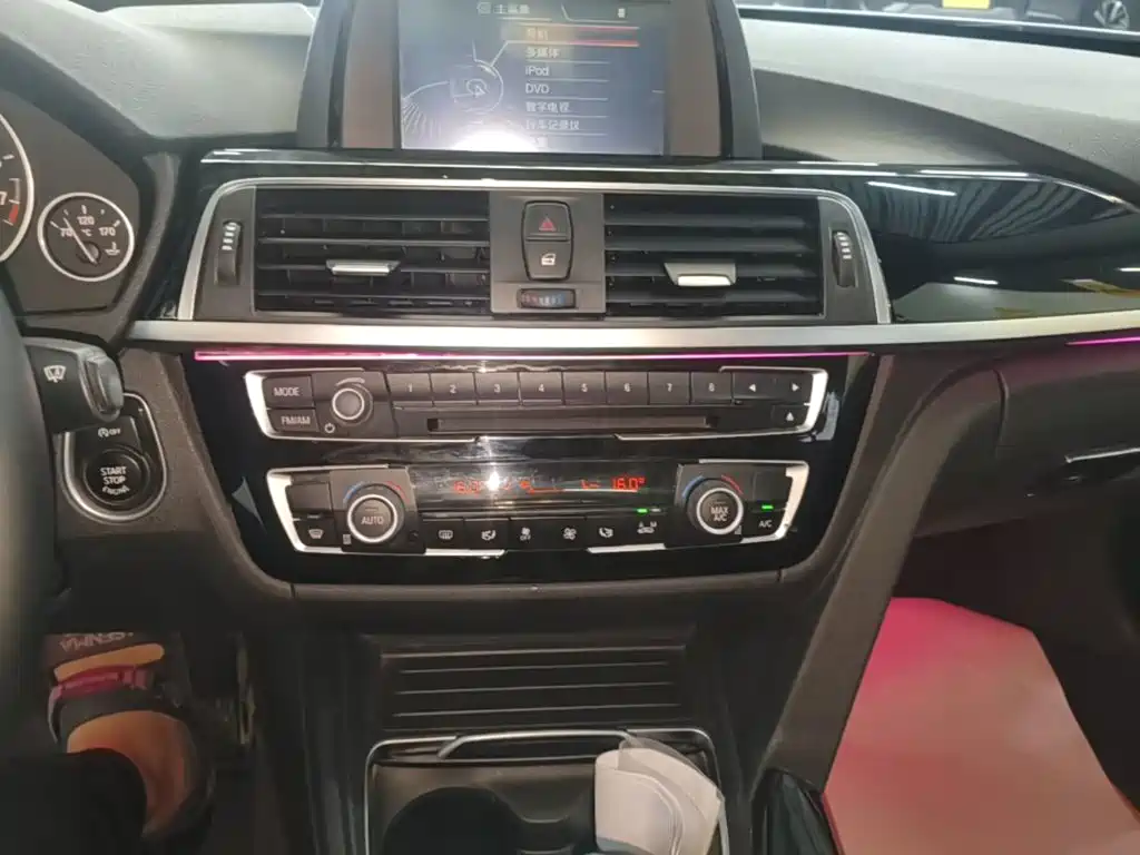BMW 3 Series — миниатюра 13