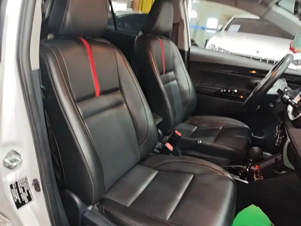 Toyota Yaris L — миниатюра 25